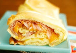 Baked Ham and Cheese Omelet Roll