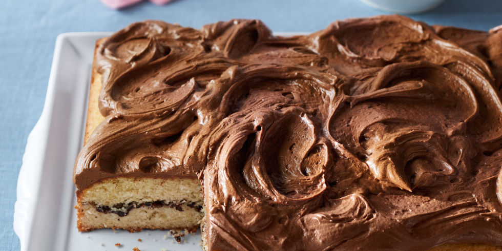 Vanilla Sheet Cake with Chocolate Cinnamon Filling